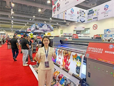 FORTUNE viser frem 3,2 meter UV-hybridskriver på FESPA Mexico 2025